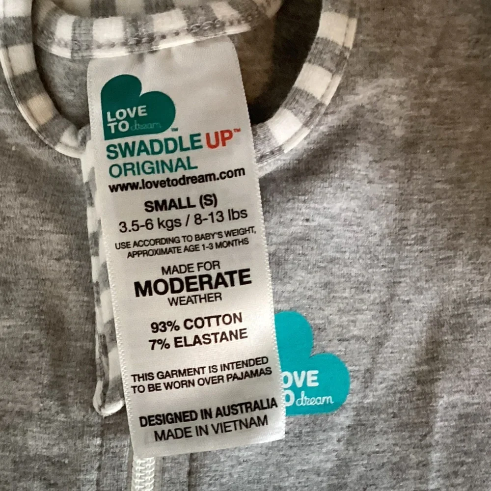 Love to Dream Bundle 2 Swaddles, Small, NWOT, Gray and Stars with organic cotton_7
